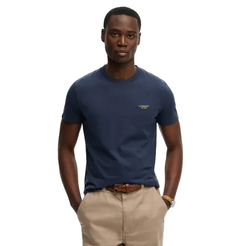 슈퍼드라이 에센셜 Stacked 로고 엠브로이더드 반팔 티셔츠 142979815