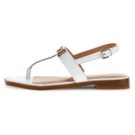 게스 FLJRMYLEA03 샌들 143029331